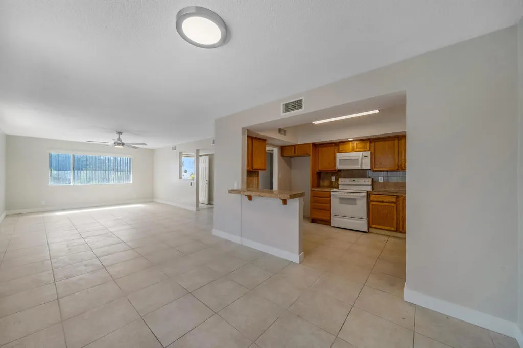 65856 6th Street, Desert Hot Springs, California 92240 home-pic-3
