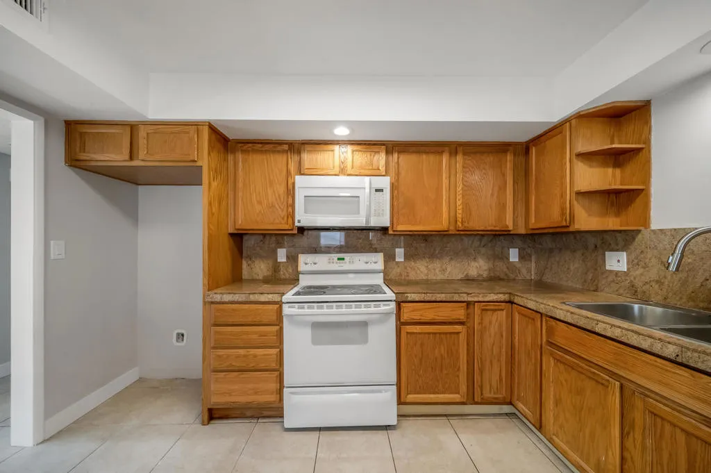 65856 6th Street, Desert Hot Springs, California 92240 home-pic-18