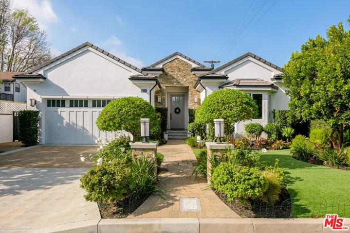 4715 Bellflower Avenue, North Hollywood, California 91602