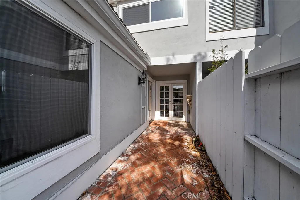 16090 Tortola Circle, Huntington Beach, California 92649 home-pic-28