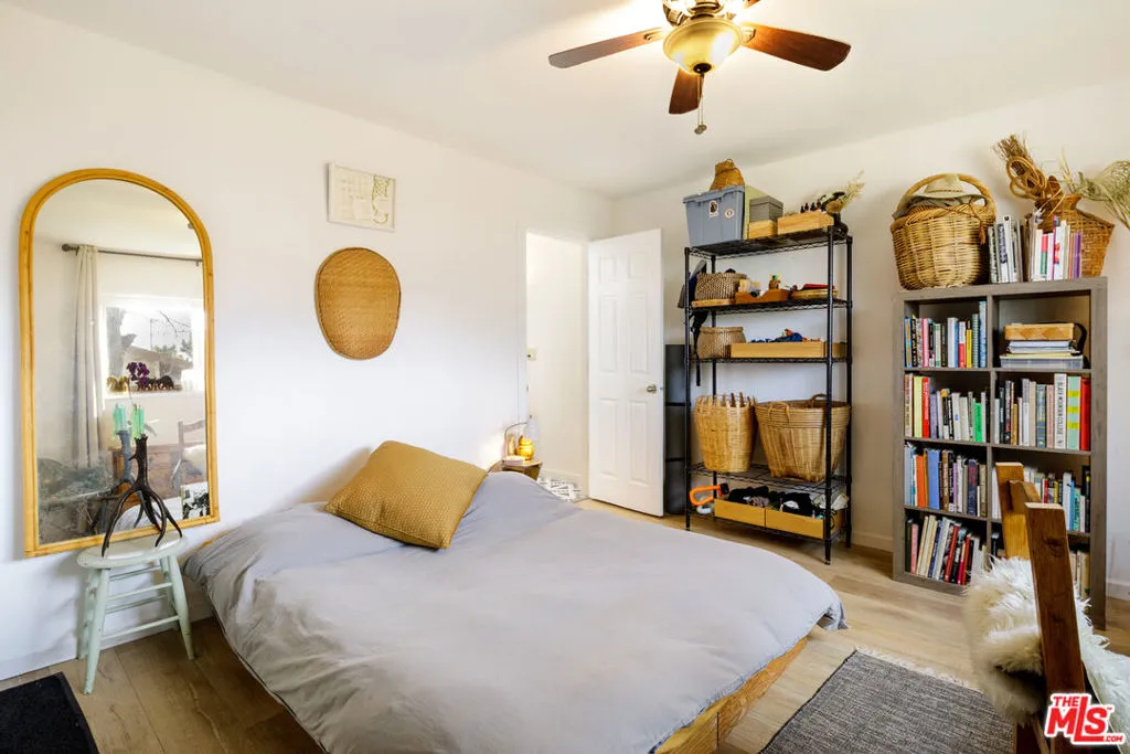56839 Bonanza Drive, Yucca Valley, California 92284 home-pic-21