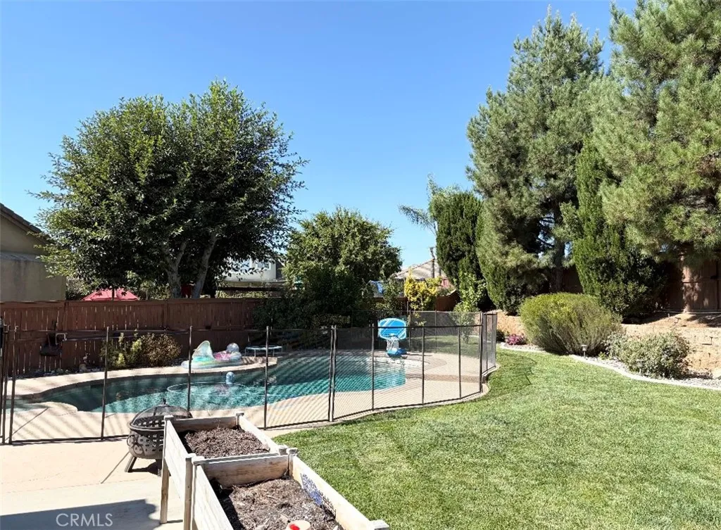 1640 Amber Lily, Beaumont, California 92223 home-pic-15
