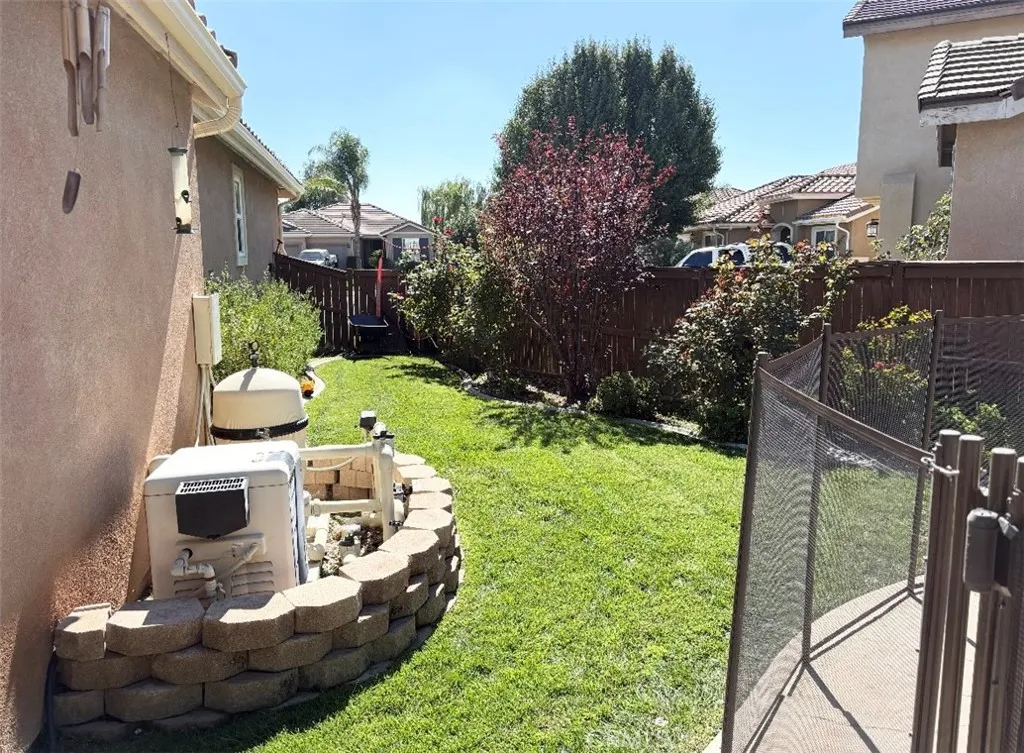 1640 Amber Lily, Beaumont, California 92223 home-pic-16
