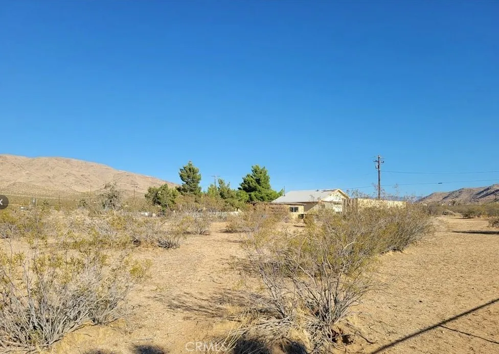 27177 Cahuilla Road, Apple Valley, California 92307 home-pic-26