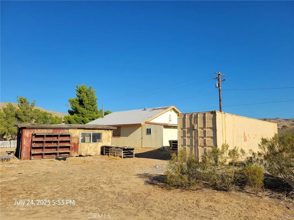 27177 Cahuilla Road, Apple Valley, California 92307 home-pic-18