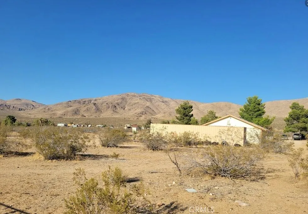 27177 Cahuilla Road, Apple Valley, California 92307 home-pic-21