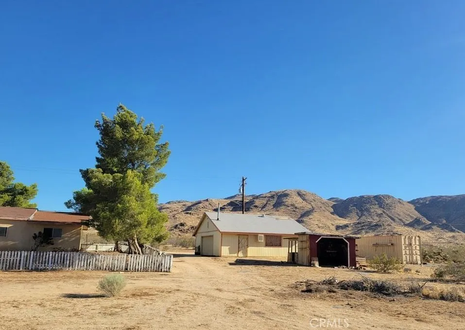 27177 Cahuilla Road, Apple Valley, California 92307 home-pic-22