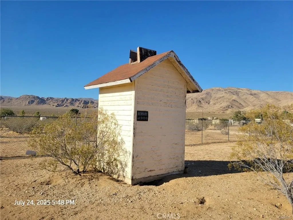 27177 Cahuilla Road, Apple Valley, California 92307 home-pic-13