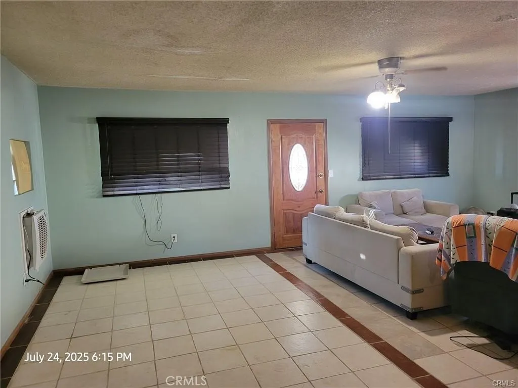 27177 Cahuilla Road, Apple Valley, California 92307 home-pic-3