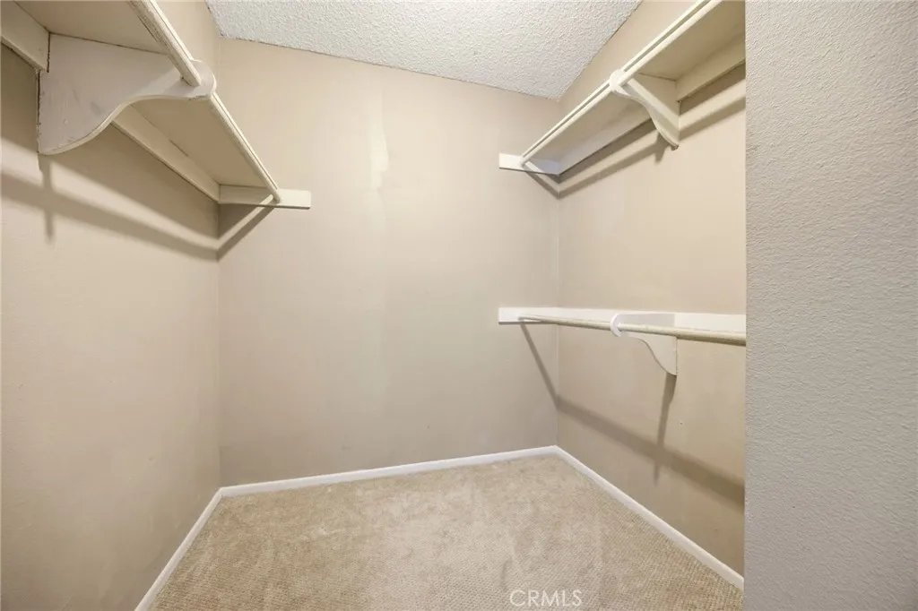 7738 Via Napoli 50, Burbank, California 91504 home-pic-31