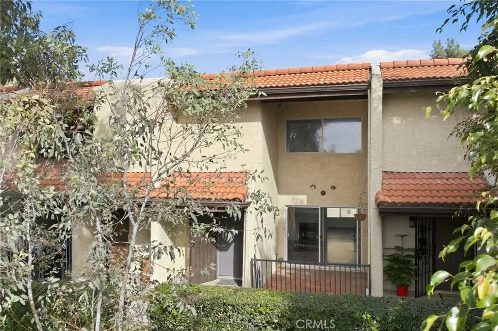 7738 Via Napoli 50, Burbank, California 91504 home-pic-37