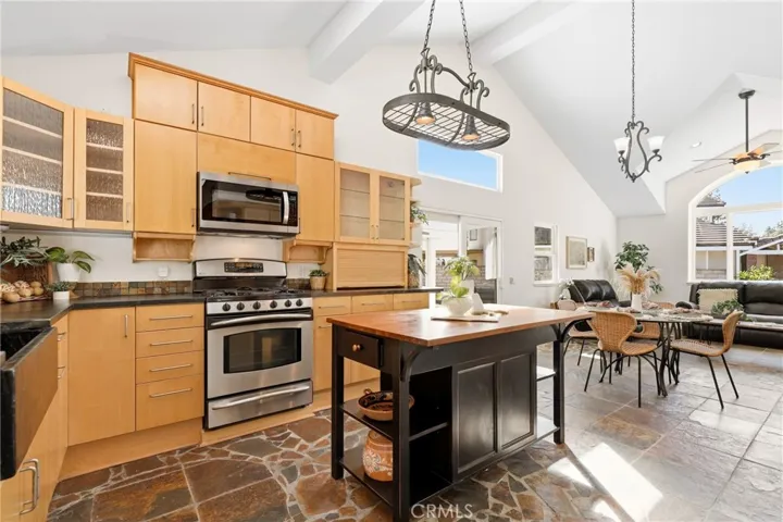2533 N Shady Forest Lane, Orange, California 92867