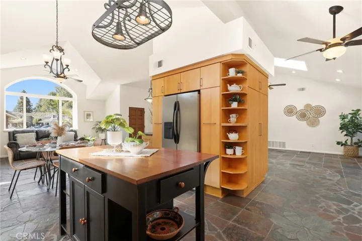 2533 N Shady Forest Lane, Orange, California 92867