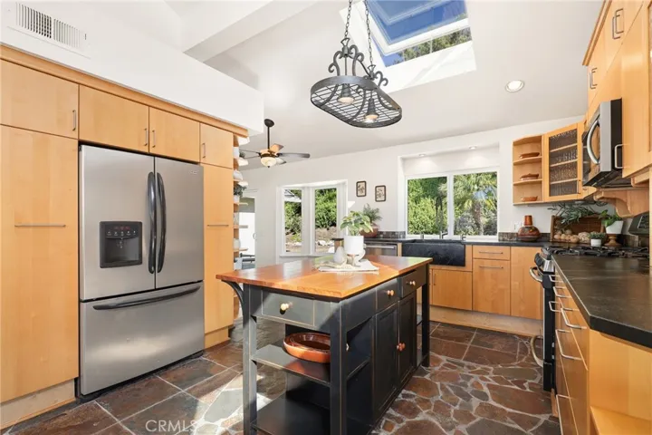 2533 N Shady Forest Lane, Orange, California 92867