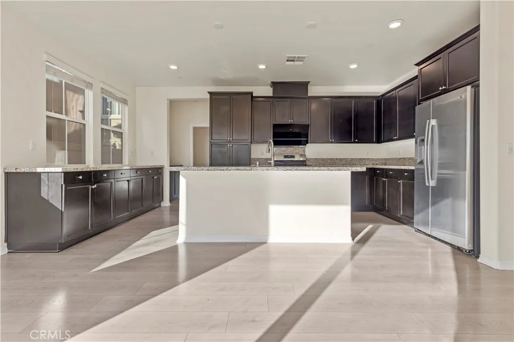 14415 Figueroa Ln, Chino, California 91710 home-pic-10