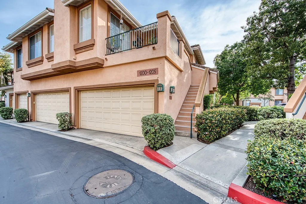 1204 Solvay Aisle, Irvine, California 92606 home-pic-20