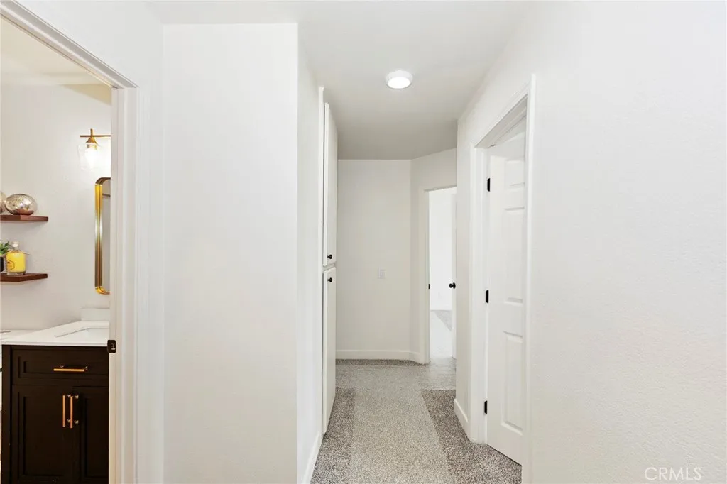 1181 W Banyon, Rialto, California 92377 home-pic-12