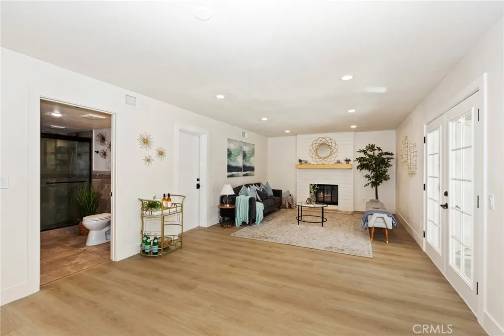 1181 W Banyon, Rialto, California 92377 home-pic-9