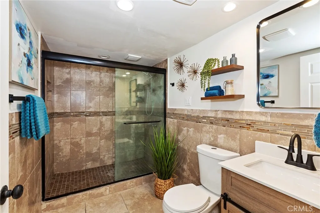 1181 W Banyon, Rialto, California 92377 home-pic-10