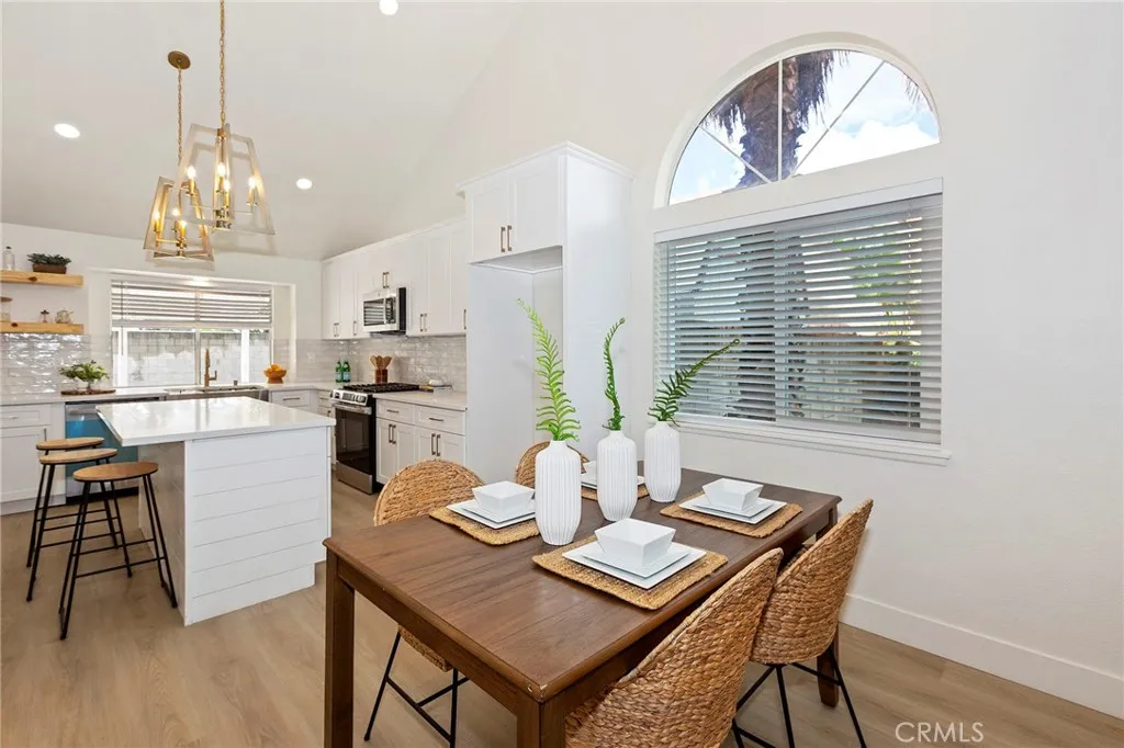 1181 W Banyon, Rialto, California 92377 home-pic-5