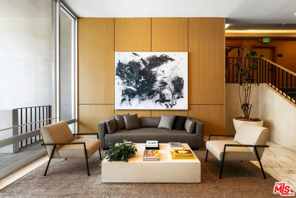 999 N Doheny Drive 811, West Hollywood, California 90069 home-pic-14