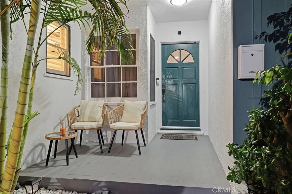 7042 Morse Avenue, North Hollywood, California 91605 home-pic-3