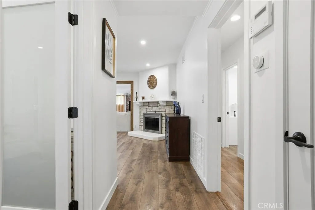 7042 Morse Avenue, North Hollywood, California 91605 home-pic-4