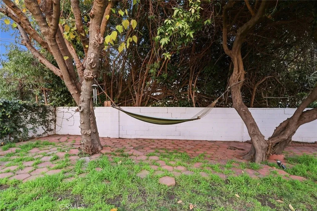 7042 Morse Avenue, North Hollywood, California 91605 home-pic-40