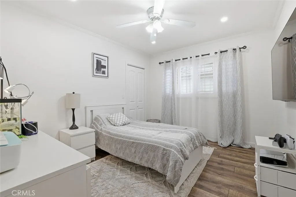 7042 Morse Avenue, North Hollywood, California 91605 home-pic-24