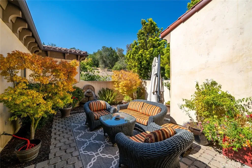 1175 Bassi, San Luis Obispo, California 93405 home-pic-25