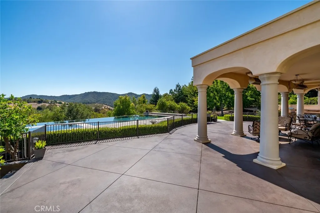 1175 Bassi, San Luis Obispo, California 93405 home-pic-7