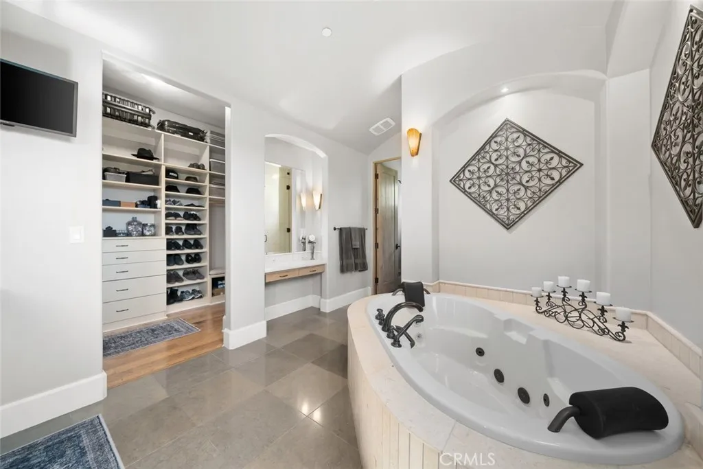 1175 Bassi, San Luis Obispo, California 93405 home-pic-33