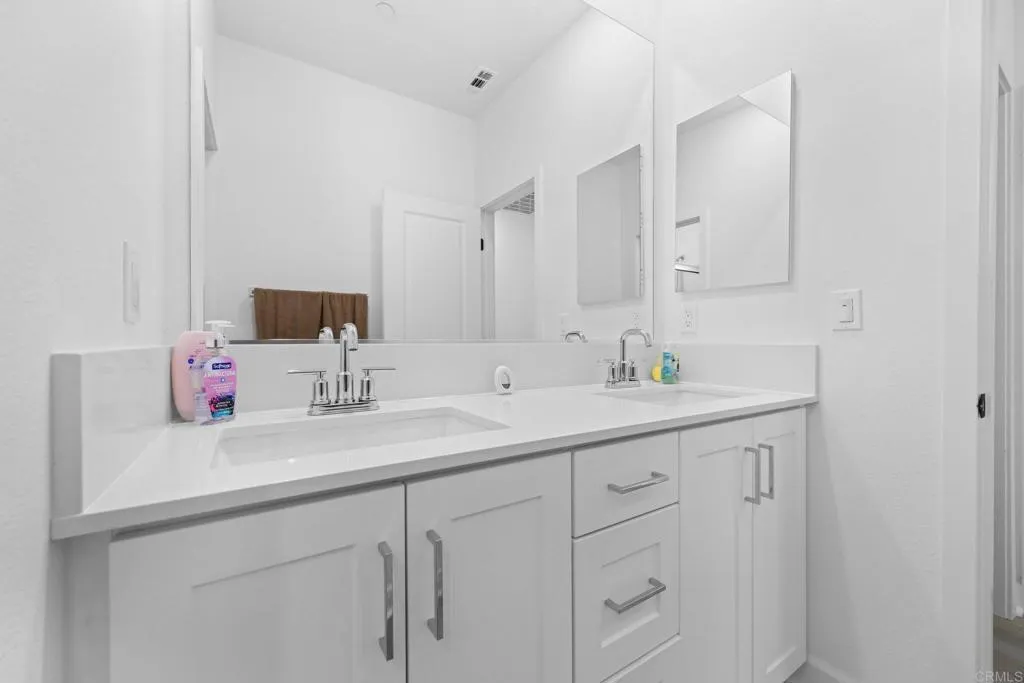 769 Mateo Street 1, Chula Vista, California 91911 home-pic-28