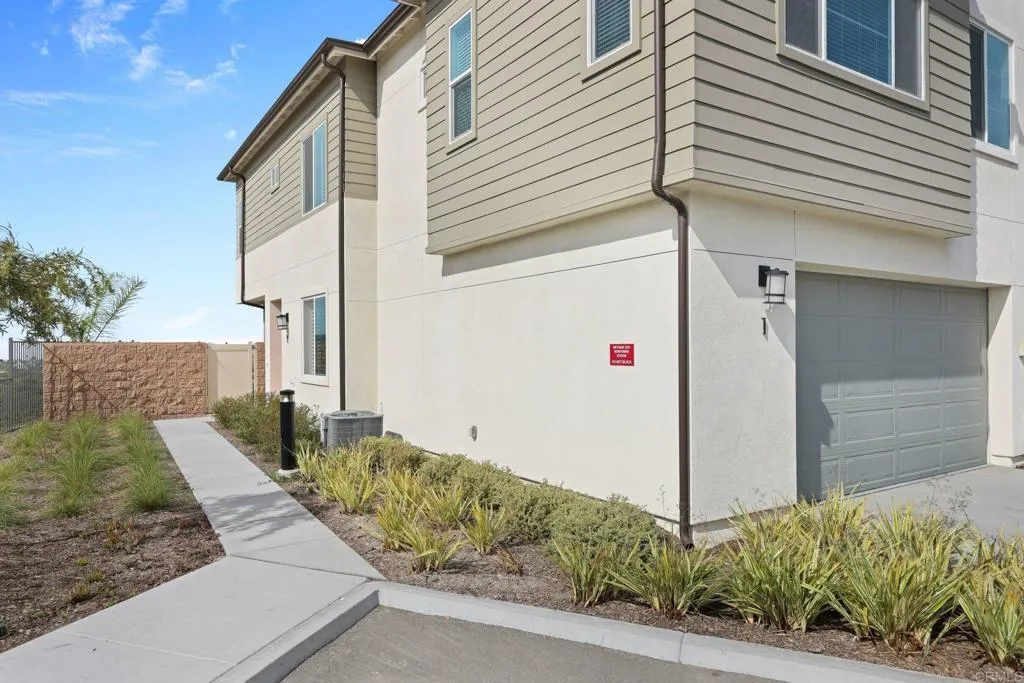 769 Mateo Street 1, Chula Vista, California 91911 home-pic-3