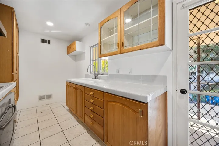 101 Hampden Terrance - Owners unit / Rental