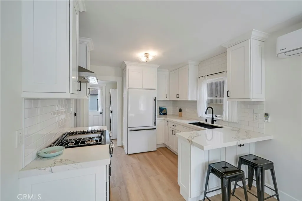 522 11th, Huntington Beach, California 92648 home-pic-13