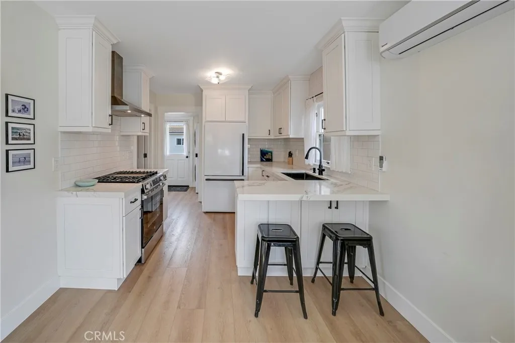 522 11th, Huntington Beach, California 92648 home-pic-12