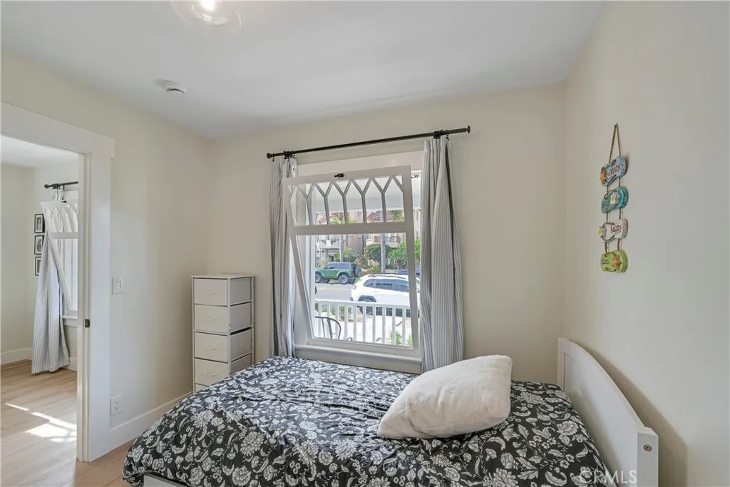 522 11th, Huntington Beach, California 92648 home-pic-19