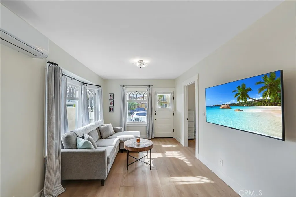 522 11th, Huntington Beach, California 92648 home-pic-16