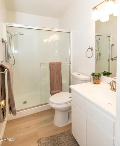 21 15421 Village 15 (Camarillo CA)