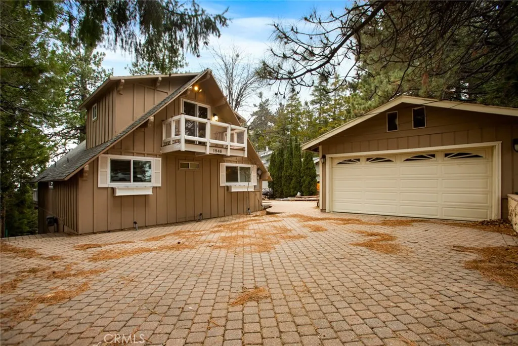 1946 Nob Hill, Running Springs, California 92382 home-pic-1