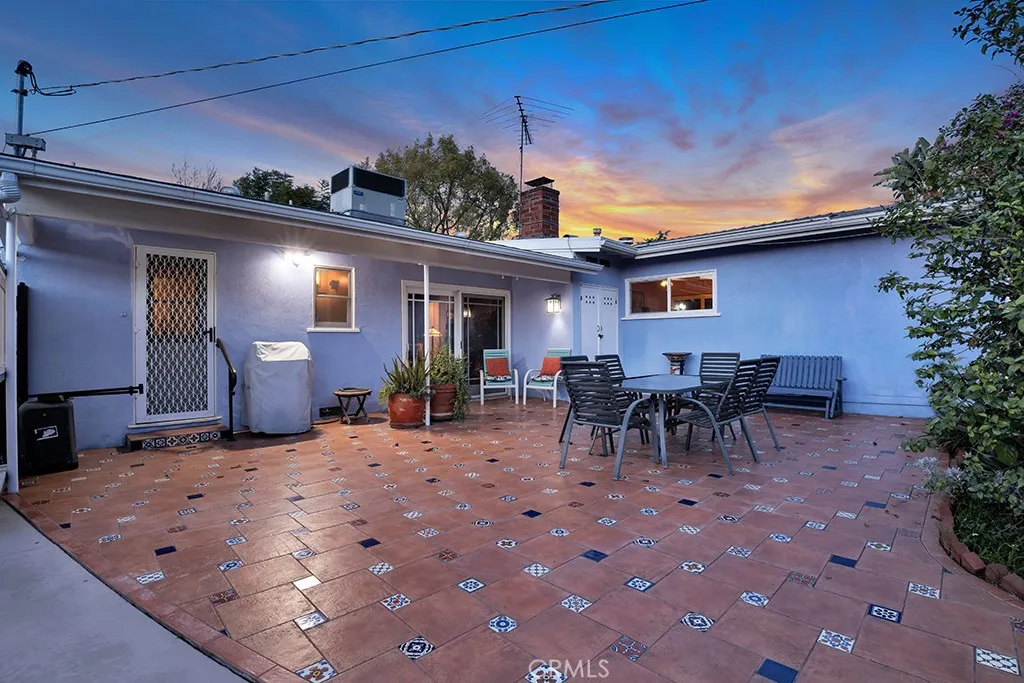14024 Califa, Valley Glen, California 91401 home-pic-38