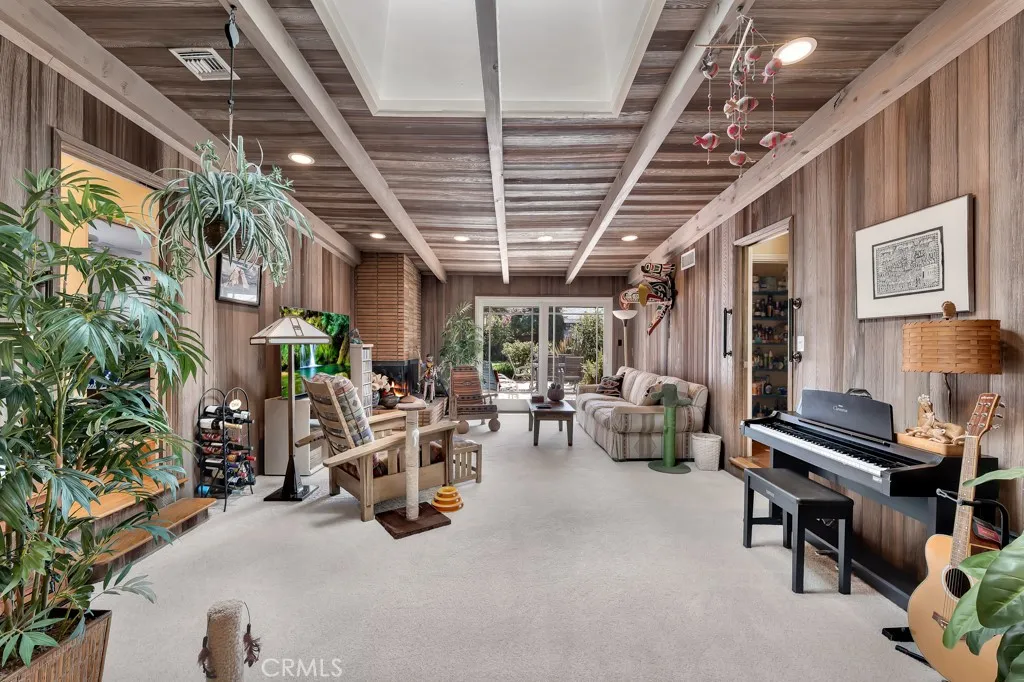 14024 Califa, Valley Glen, California 91401 home-pic-3