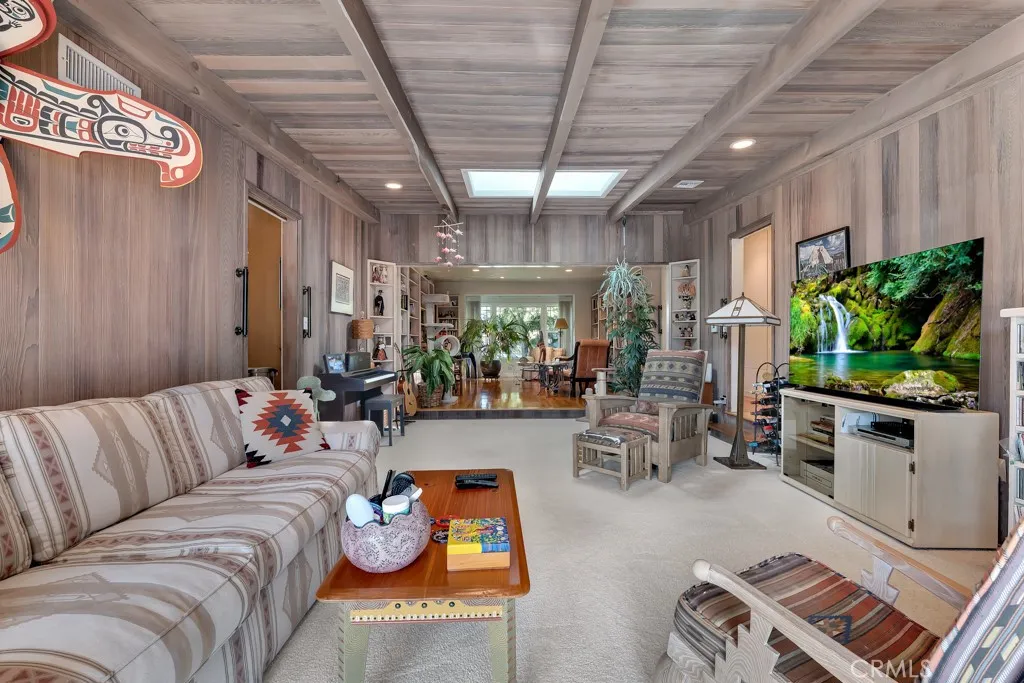14024 Califa, Valley Glen, California 91401 home-pic-12