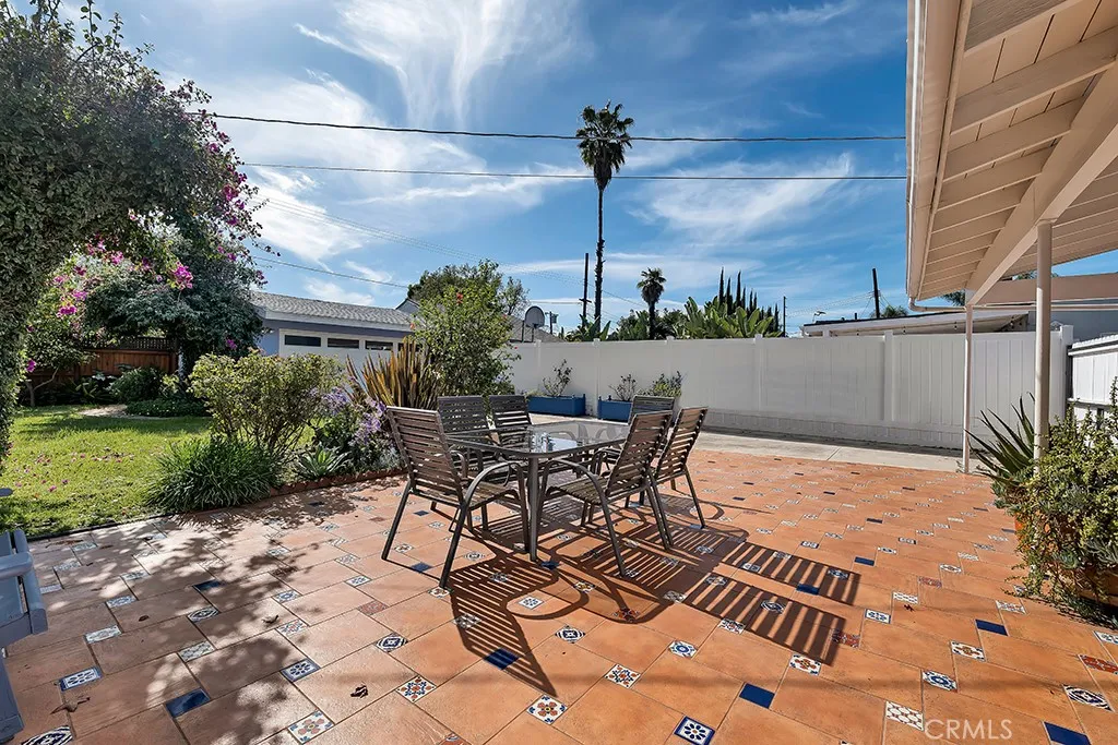 14024 Califa, Valley Glen, California 91401 home-pic-23