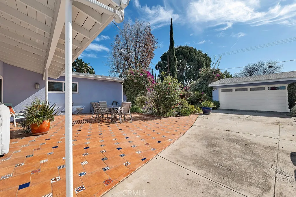 14024 Califa, Valley Glen, California 91401 home-pic-24
