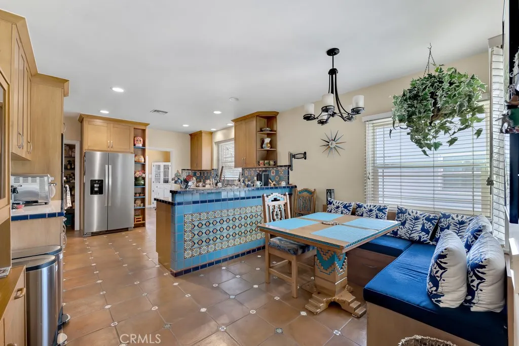 14024 Califa, Valley Glen, California 91401 home-pic-5