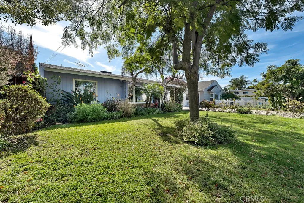14024 Califa, Valley Glen, California 91401 home-pic-33