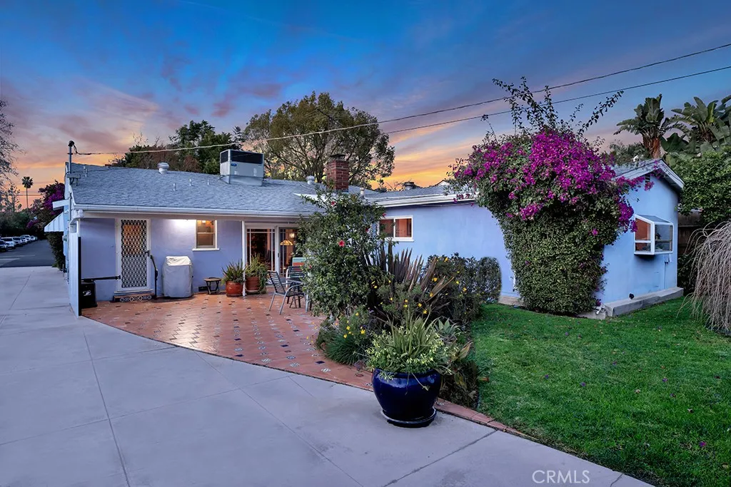 14024 Califa, Valley Glen, California 91401 home-pic-37