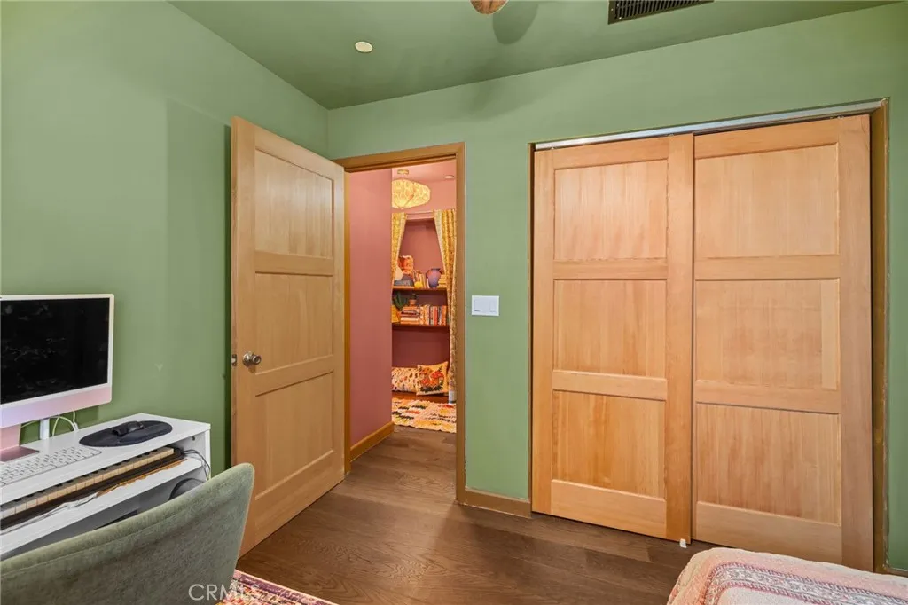 437 N Parish Pl., Burbank, California 91506 home-pic-26